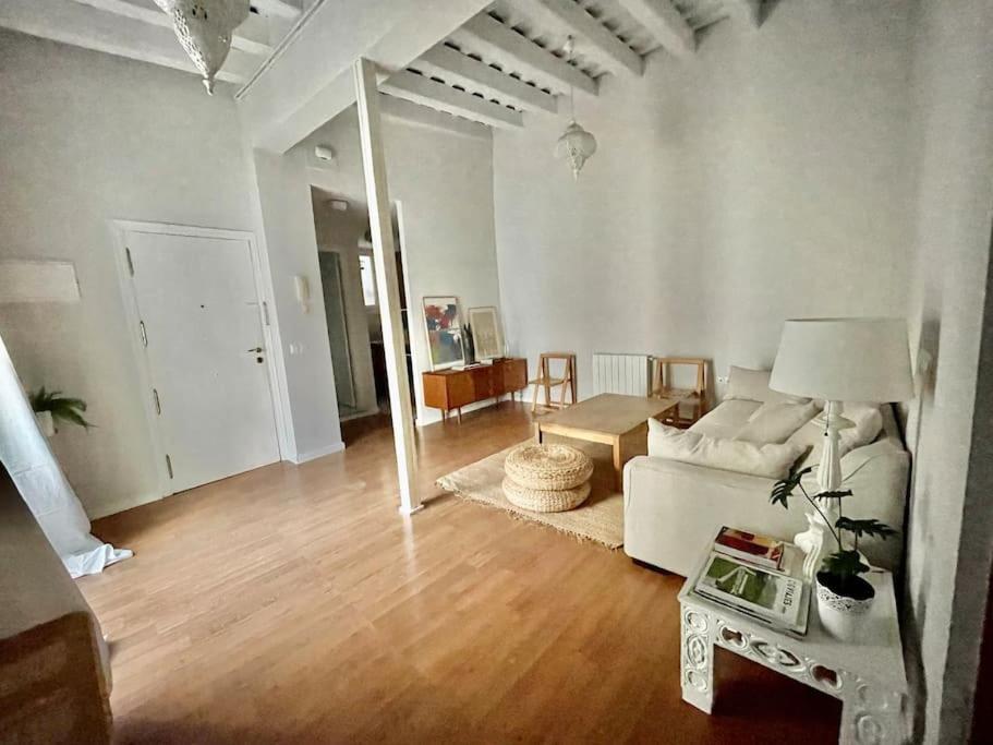 7r Charming Downtown *